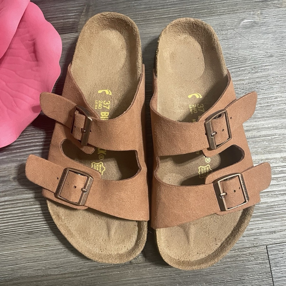 BIRKENSTOCK Womens 37N / US 6 Arizona Vegan Birko-flor Sandals in Pecan Granola